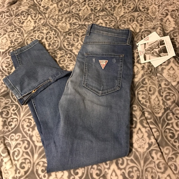 Guess Jeans - Picture 1 of 5